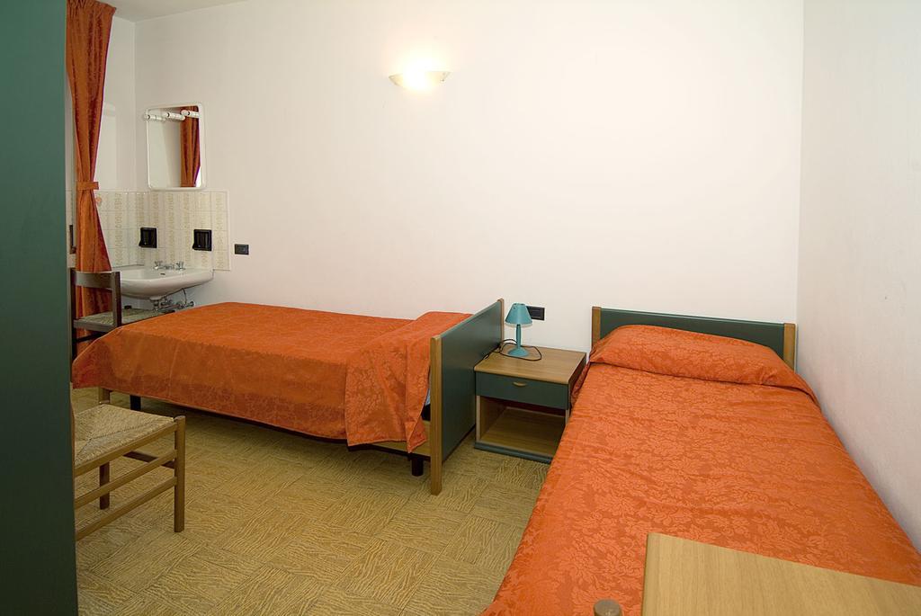 Camping Hotel Au Lac De Como Sorico Rum bild